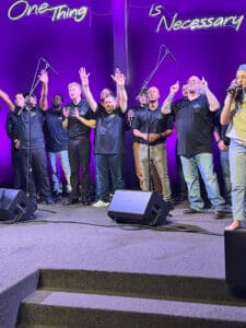 Worship1